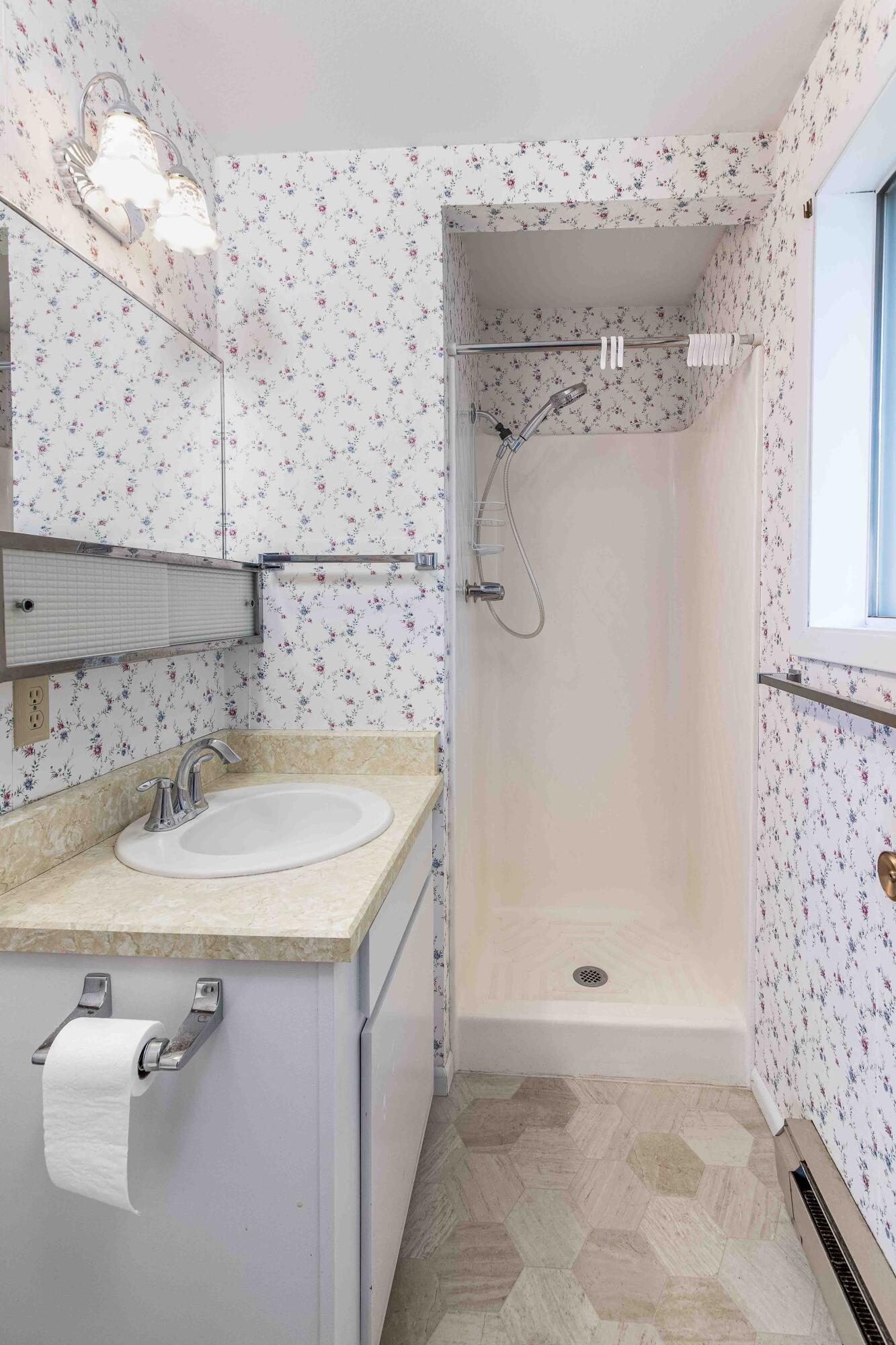 2199 Northeast Shepard Road Bend, OR 97701 - Photo 17 of 23 Master Bathroom