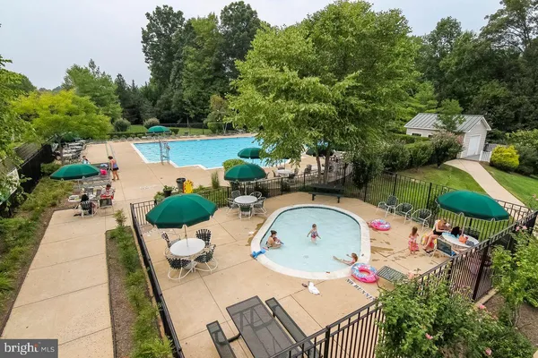 a view of a tennis court