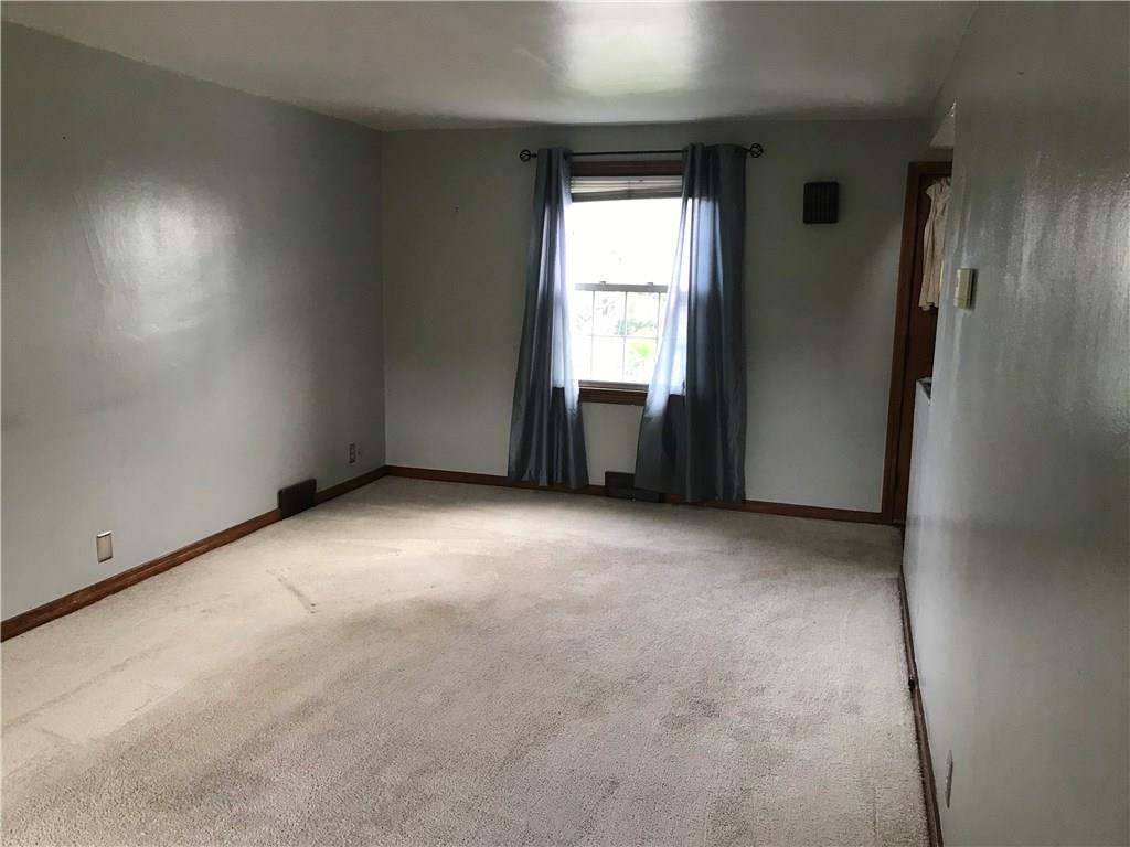 1044 McCoy Road McKees Rocks, PA 15136 - Photo 8 of 25