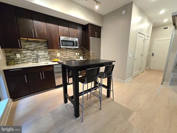 $2,100 | 1320 Fenwick Lane, Unit 6, Silver Spring, MD 20910