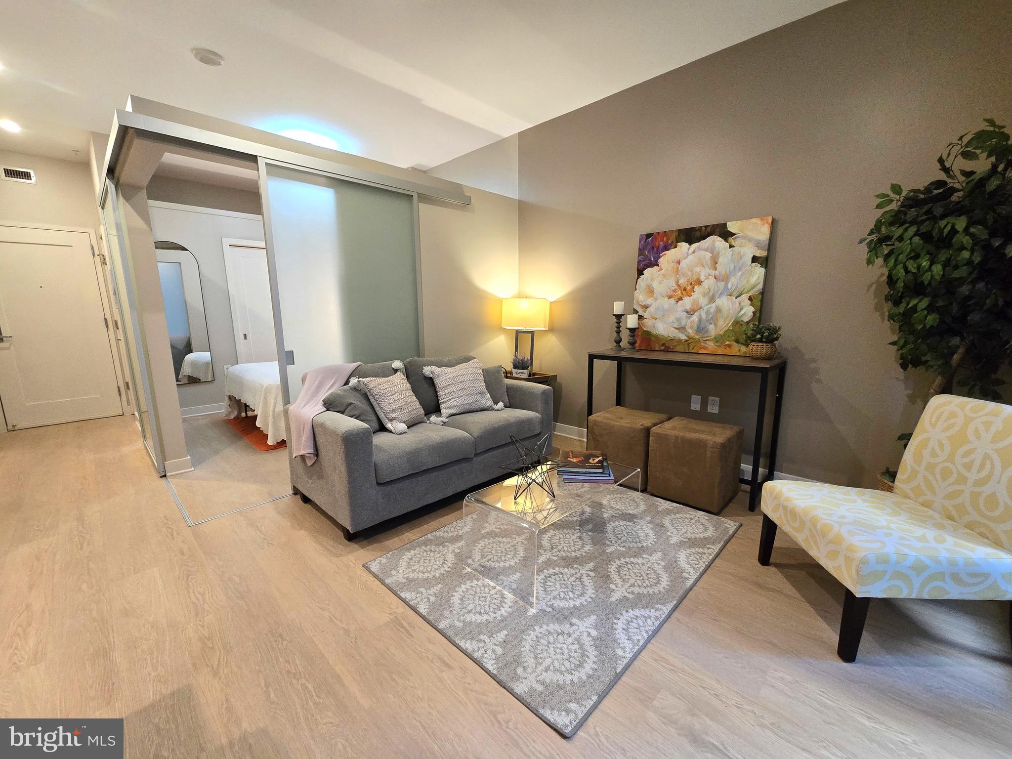 1320 Fenwick Lane, Unit 6 Silver Spring, MD 20910 - Photo 15 of 45 Living Area