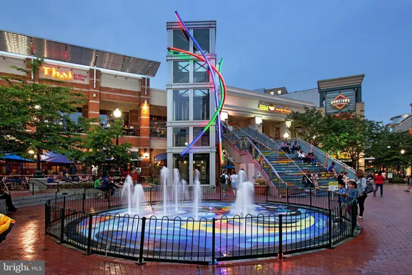 $2,100 | 1320 Fenwick Lane, Unit 6, Silver Spring, MD 20910