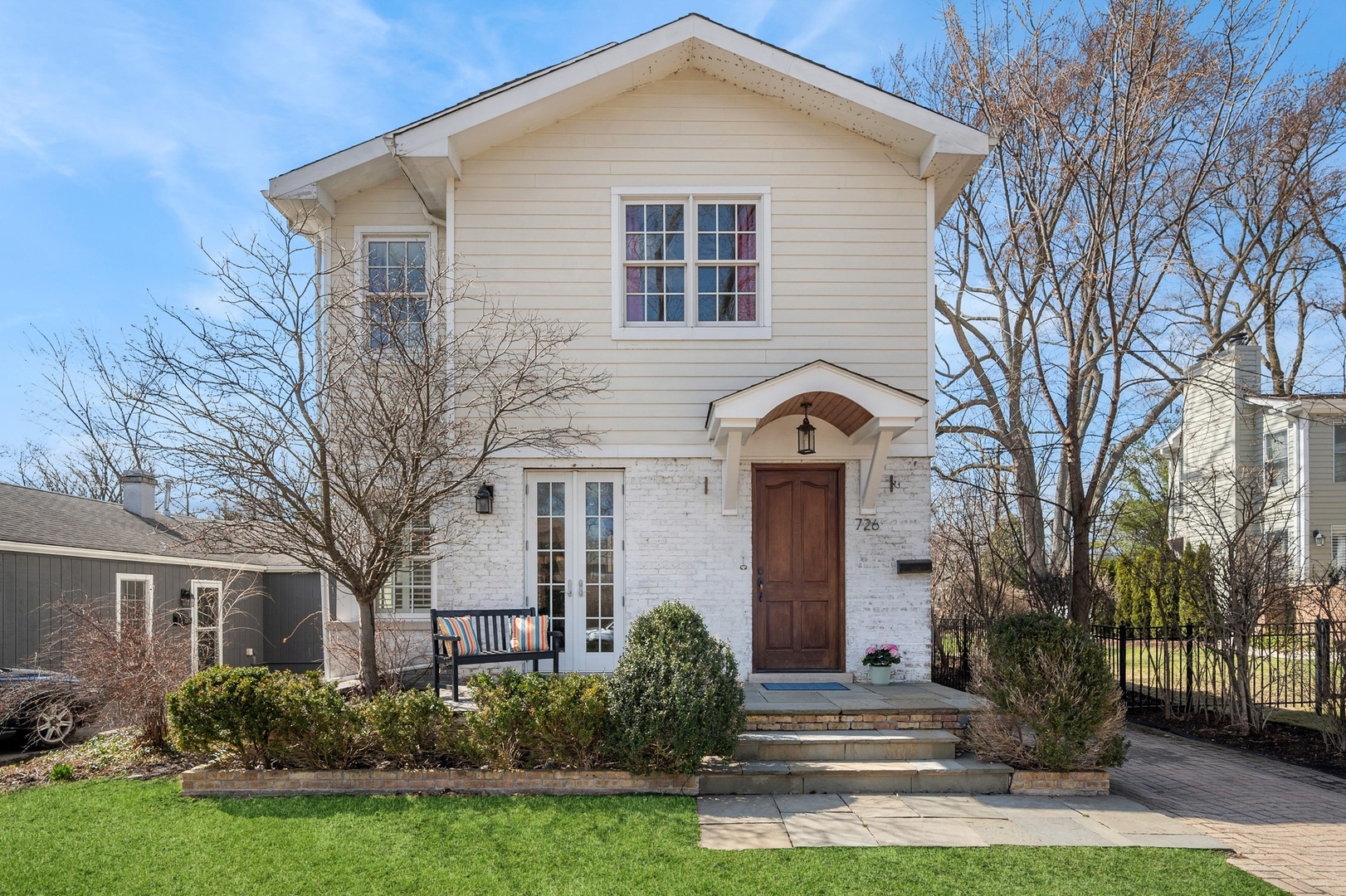 726 Indian Road Glenview, IL 60025 - Photo 1 of 37 Gallery Image 1