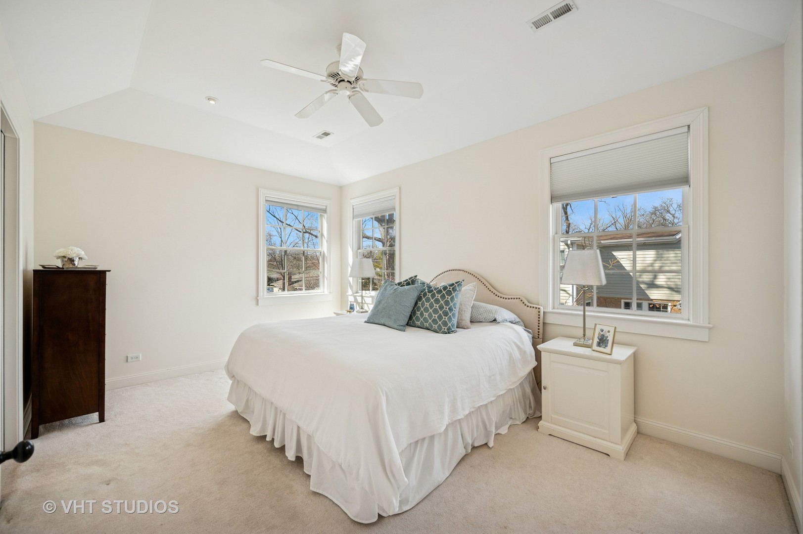 726 Indian Road Glenview, IL 60025 - Photo 15 of 37 Gallery Image 15