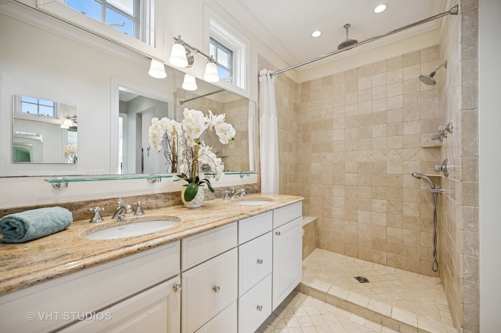 726 Indian Road Glenview, IL 60025 - Photo 16 of 37 Gallery Image 16