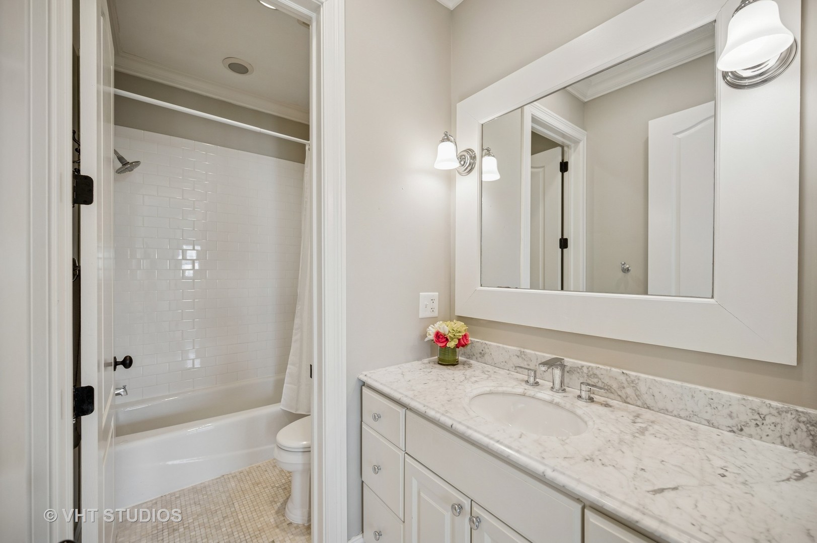 726 Indian Road Glenview, IL 60025 - Photo 18 of 37 Gallery Image 18