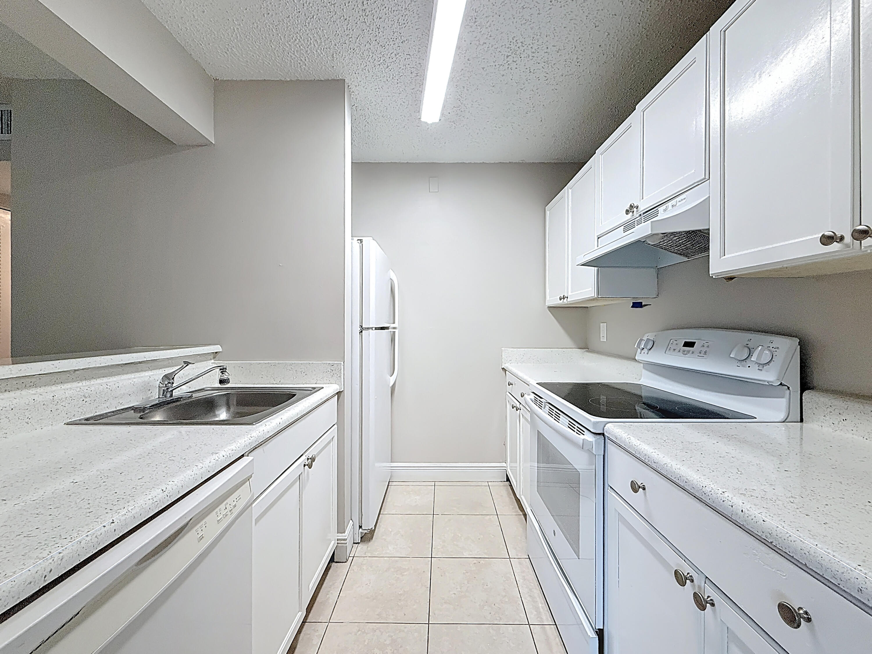 719 Meadows Circle-13