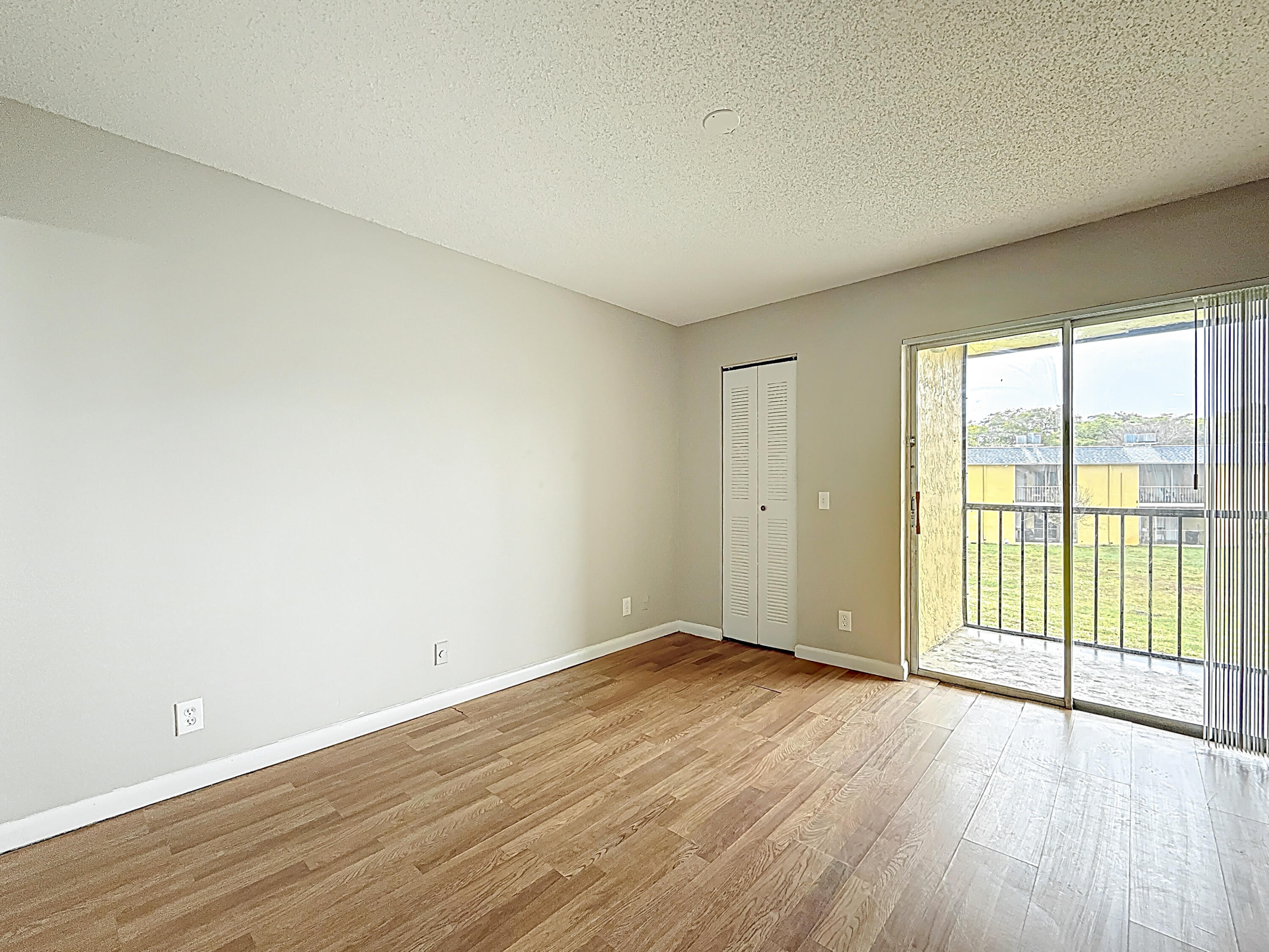 719 Meadows Circle Boynton Beach, FL 33436 - Photo 19 of 25 719 Meadows Circle-23