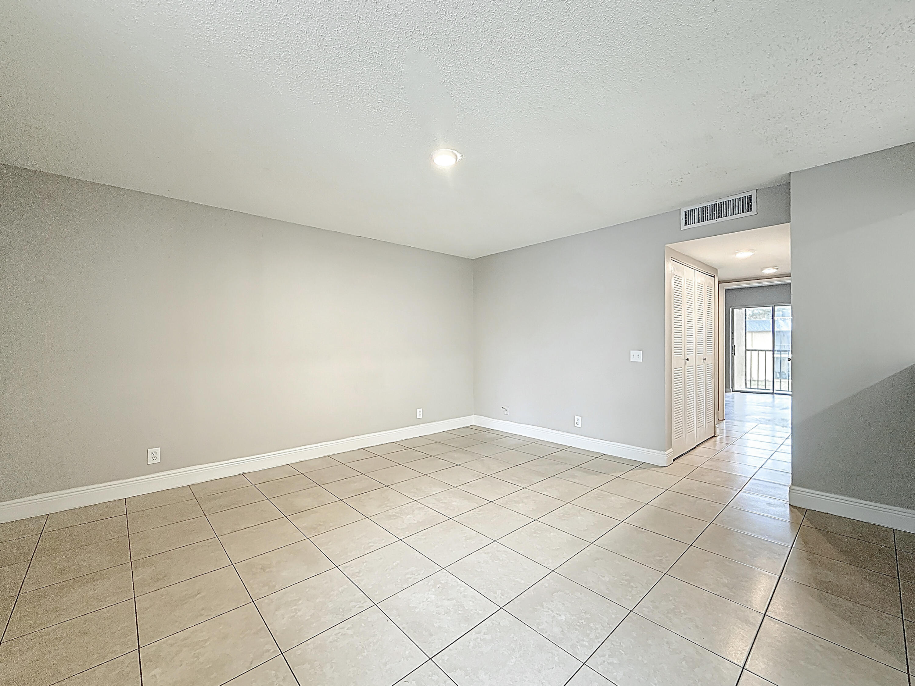 719 Meadows Circle Boynton Beach, FL 33436 - Photo 5 of 25 719 Meadows Circle-6