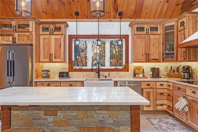 $835,000 | 300 Tunk Hill Road, Scituate, RI 02831