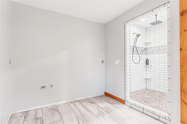 $835,000 | 300 Tunk Hill Road, Scituate, RI 02831