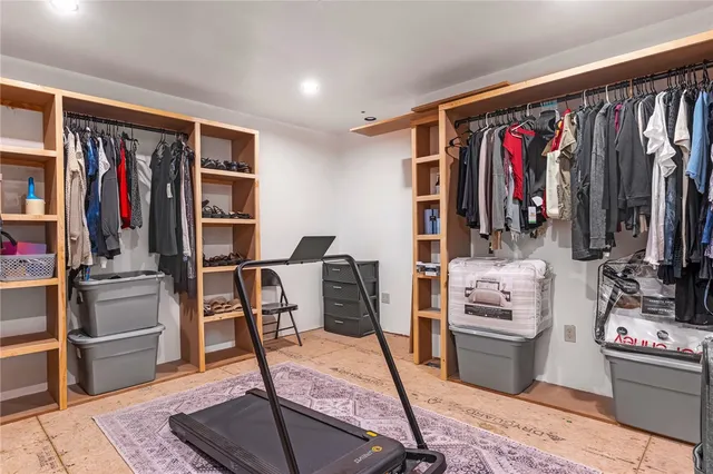 $835,000 | 300 Tunk Hill Road, Scituate, RI 02831