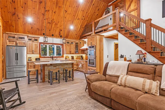 $835,000 | 300 Tunk Hill Road, Scituate, RI 02831