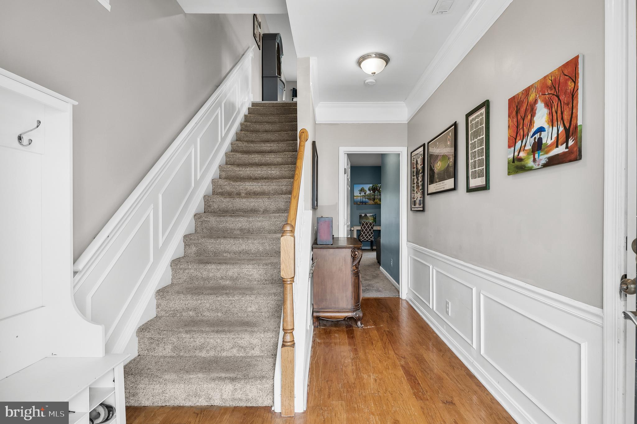 2 Bayberry Lane Delran, NJ 08075 - Photo 4 of 35 Foyer