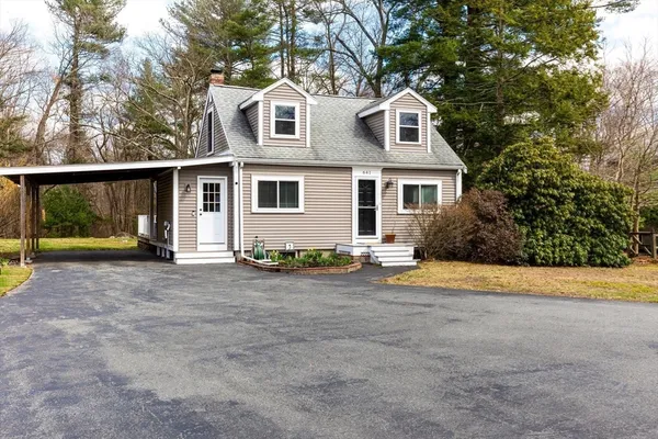 $595,000 | 641 Hingham Street, Rockland, MA 02370