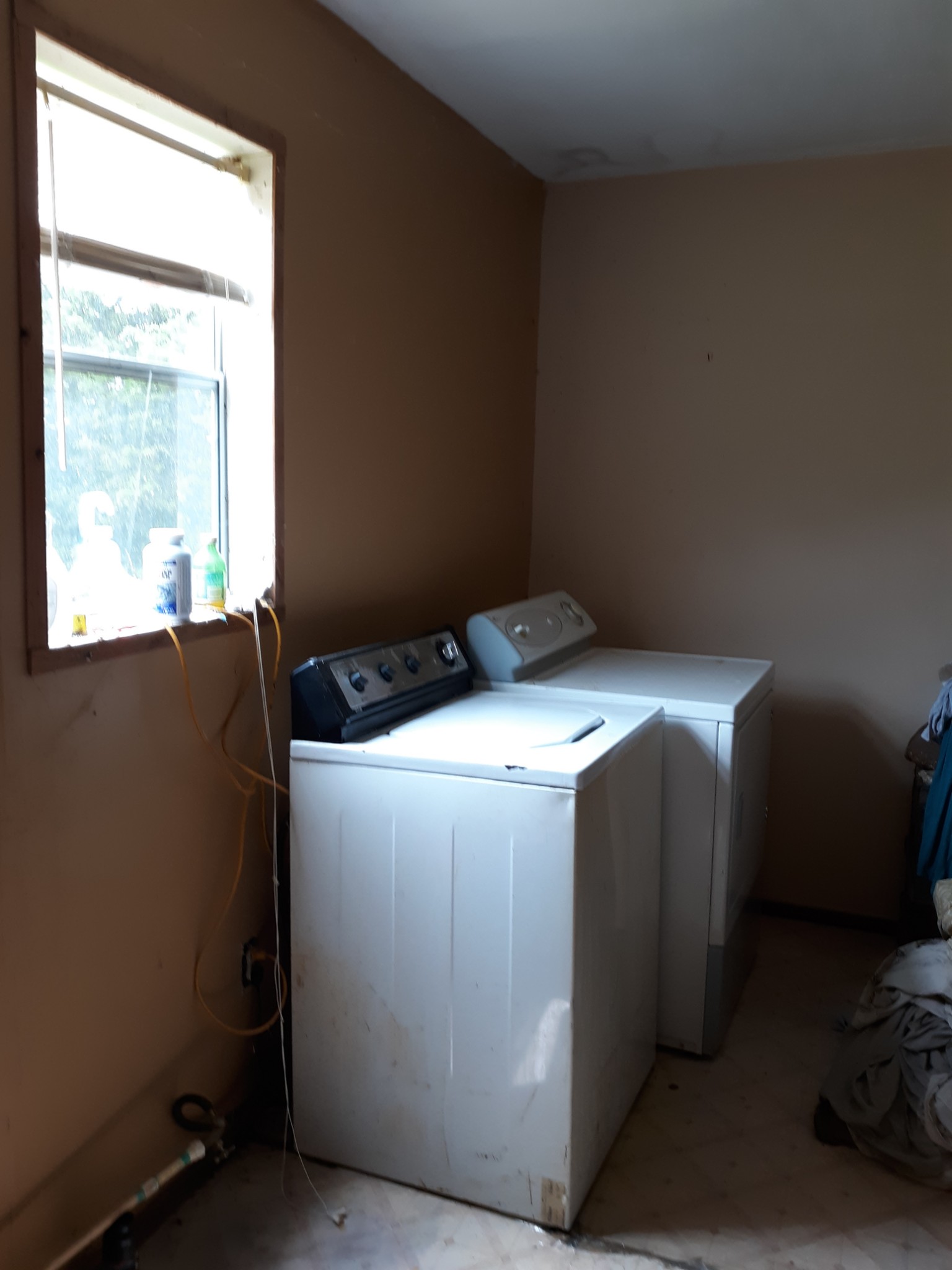 151 Abernathy Road Pulaski, TN 38478 - Photo 6 of 11 a utility room with dryer and washer