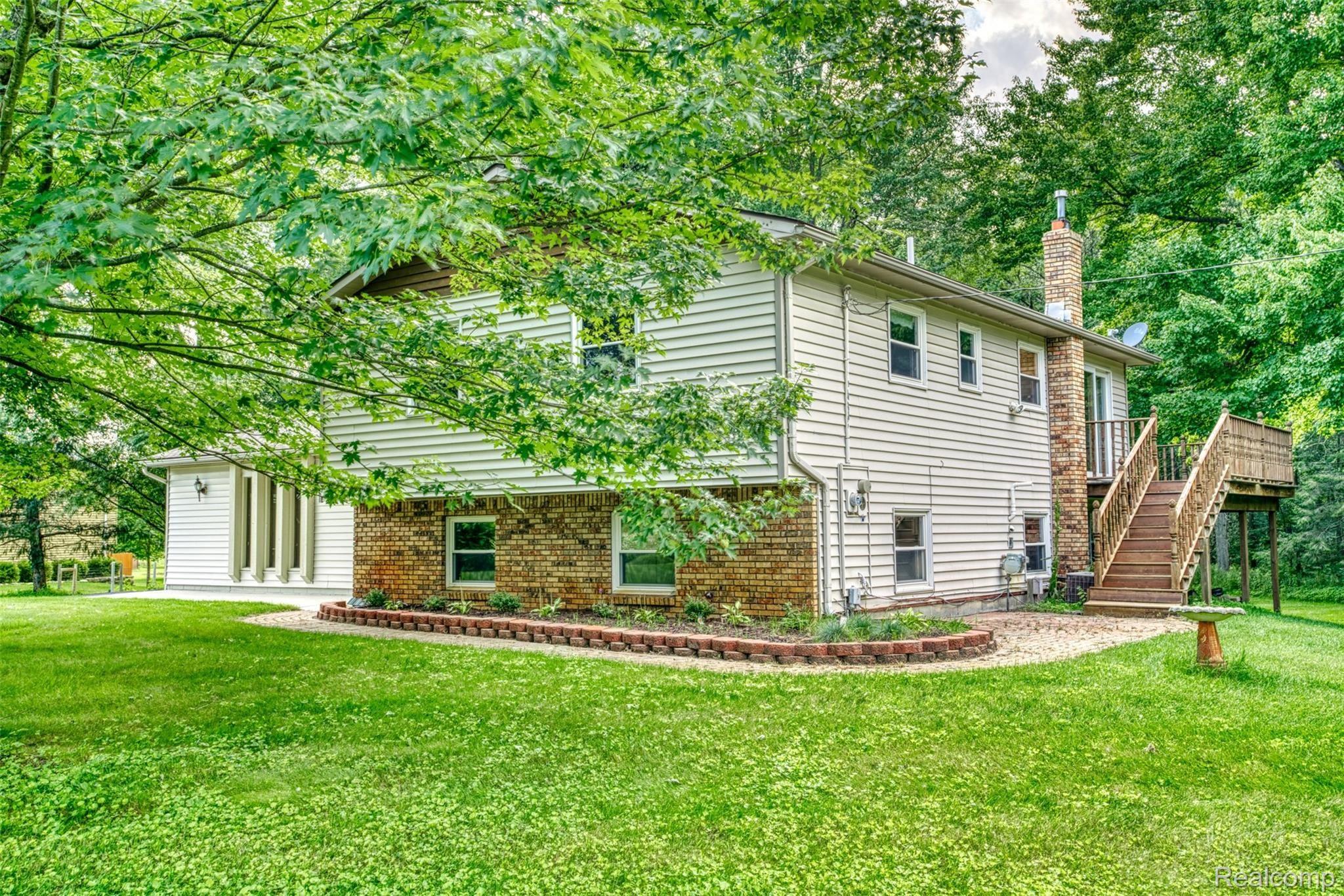 4538 Mason Road Howell, MI 48843 - Photo 29 of 41 DSC05276_32.jpg