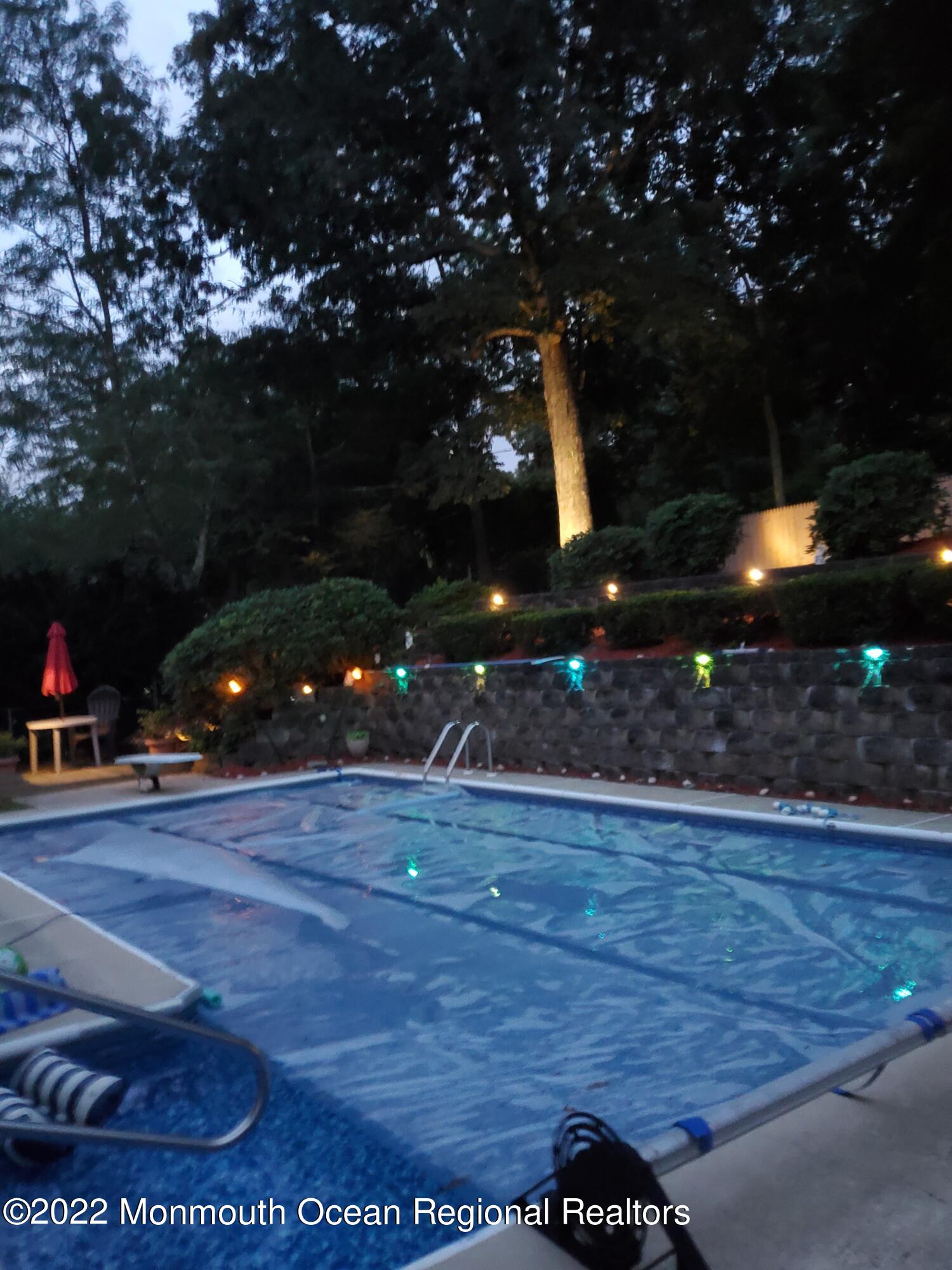 11 Oxford Road Jackson, NJ 08527 - Photo 4 of 6 11 oxford pool