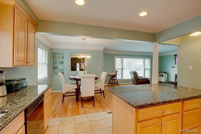 1810 Bournemouth Road Grosse Pointe, MI 48236 - Photo 10 of 20 1810Bournemouth-0007MLS.jpg