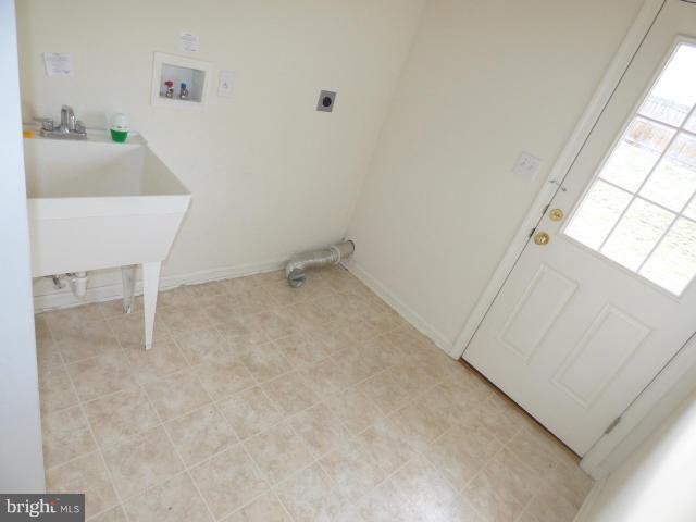 160 Stanford Road Hagerstown, MD 21742 - Photo 4 of 14 Interior (General)
