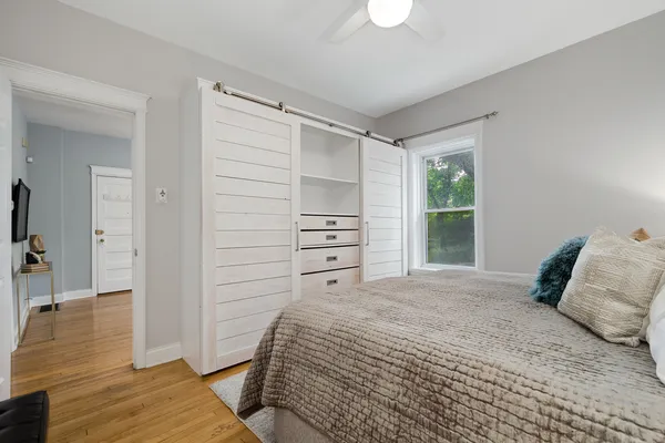 $2,850 | 3805 North Ravenswood Avenue, Unit 1, Chicago, IL 60613