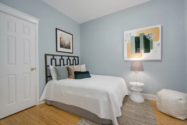 $2,850 | 3805 North Ravenswood Avenue, Unit 1, Chicago, IL 60613