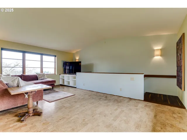 $1,800,000 | 85789 Allbritain Lane, Eugene, OR 97405