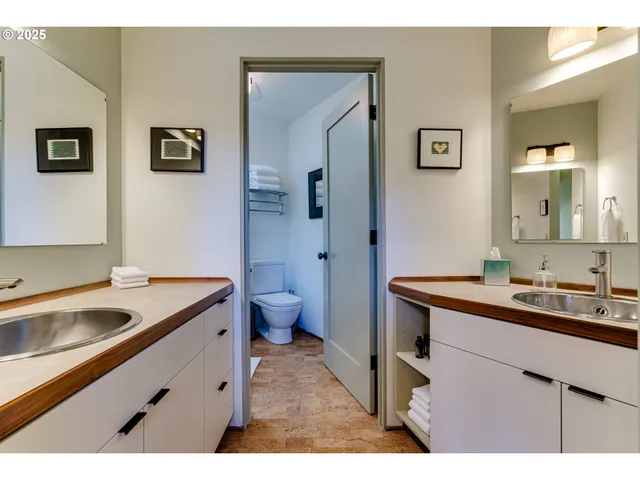 $1,800,000 | 85789 Allbritain Lane, Eugene, OR 97405