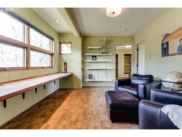 $1,800,000 | 85789 Allbritain Lane, Eugene, OR 97405