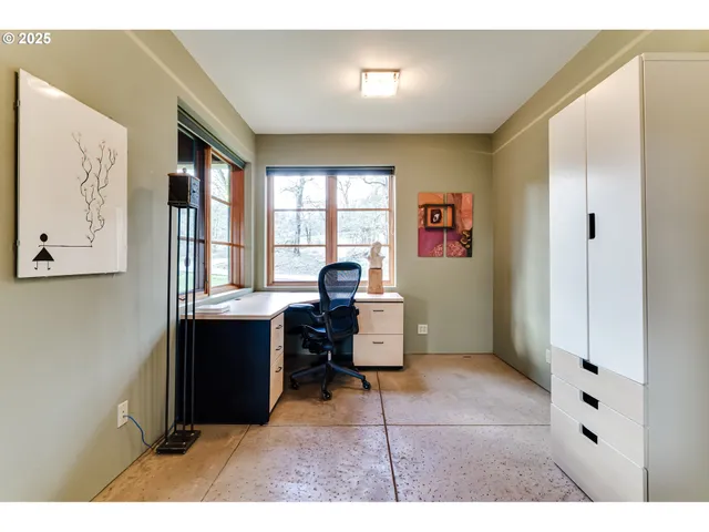 $1,800,000 | 85789 Allbritain Lane, Eugene, OR 97405