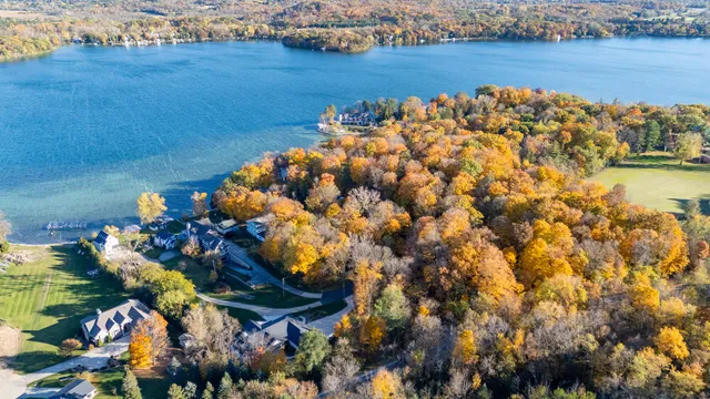 $1,750,000 | 5324 Boettcher Drive, Unit 5322, West Bend, WI 53095