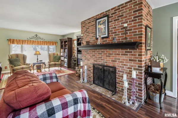 $254,900 | 1303 West Adams Road, Macomb, IL 61455