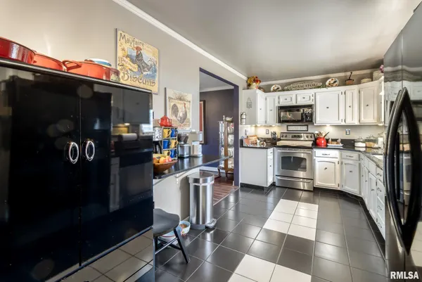 $254,900 | 1303 West Adams Road, Macomb, IL 61455