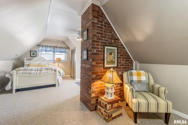 $254,900 | 1303 West Adams Road, Macomb, IL 61455