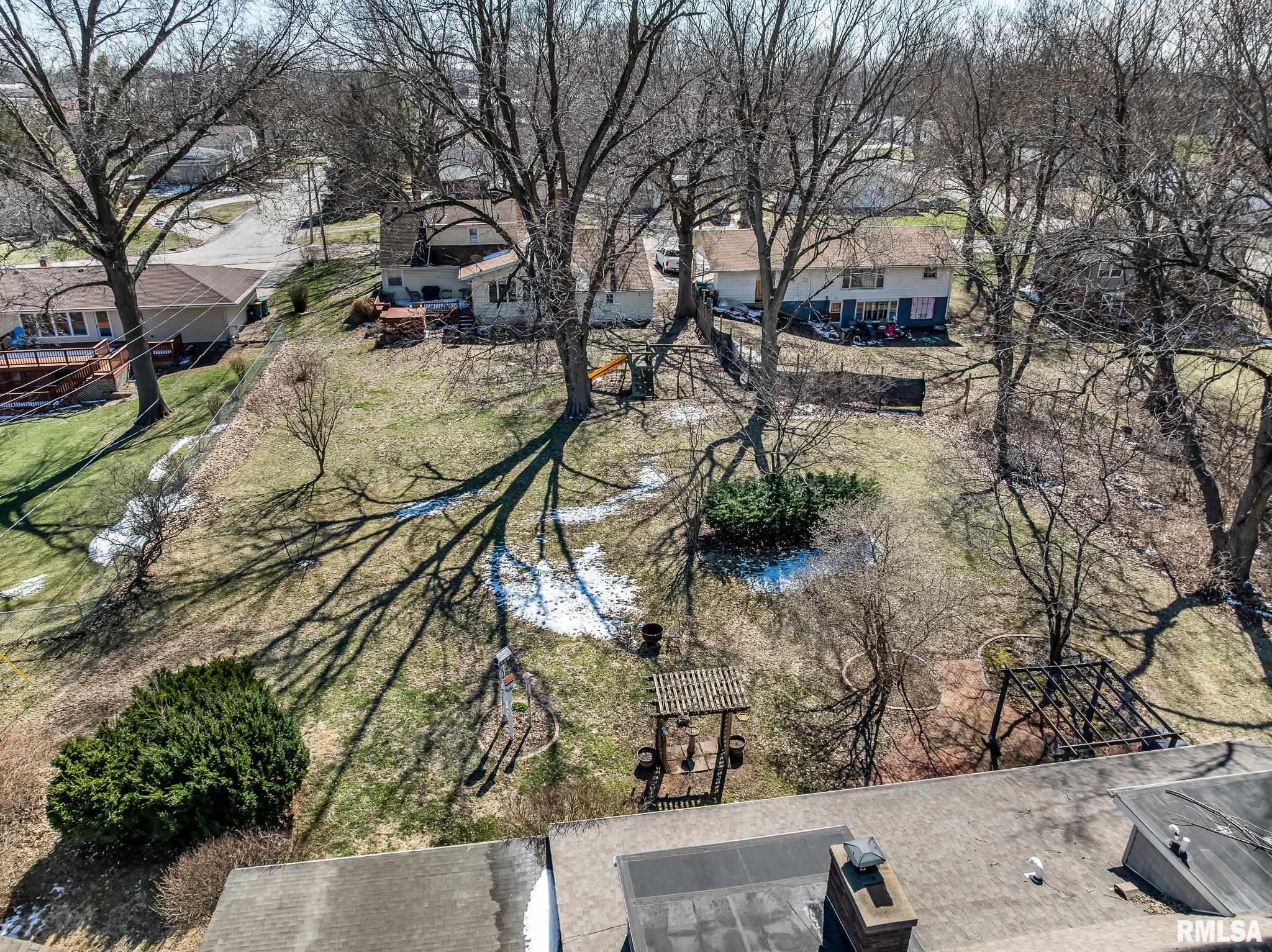 1303 West Adams Road Macomb, IL 61455 - Photo 3 of 36