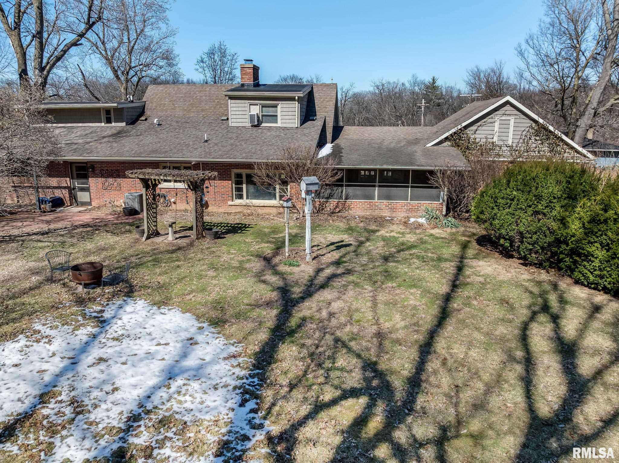 1303 West Adams Road Macomb, IL 61455 - Photo 4 of 36