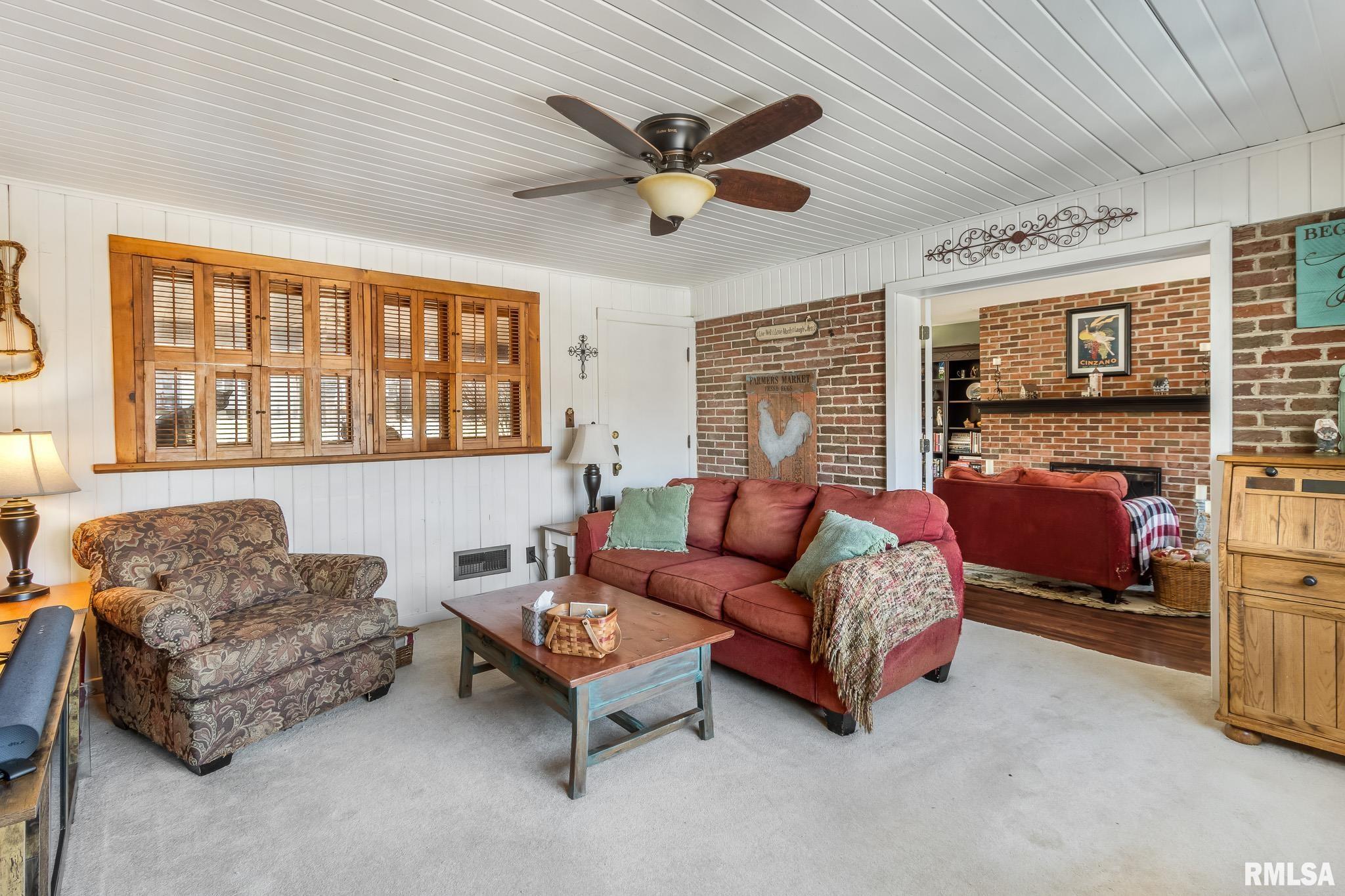 1303 West Adams Road Macomb, IL 61455 - Photo 9 of 36