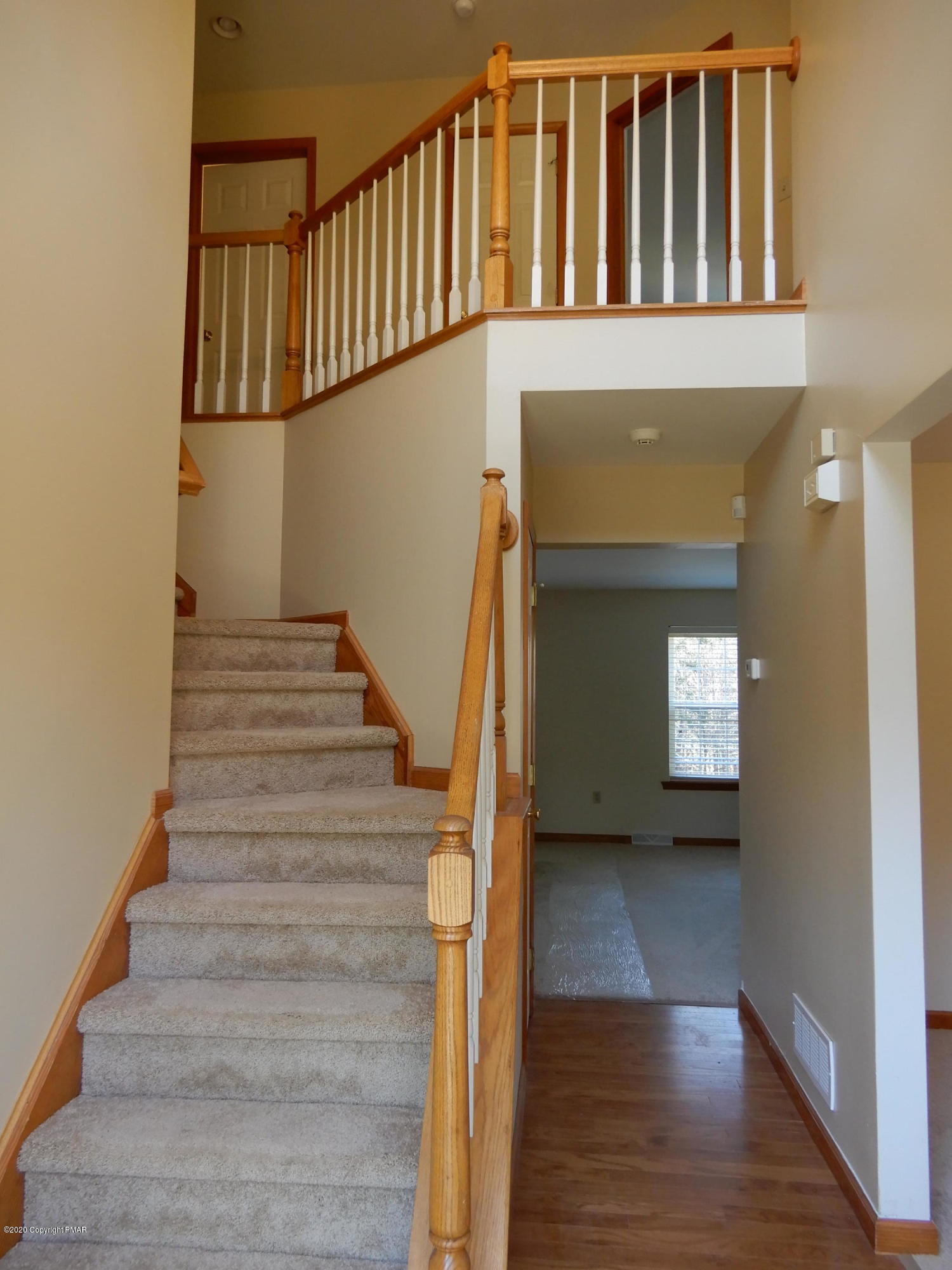 130 Scenic Drive Blakeslee, PA 18610 - Photo 21 of 45 Foyer View