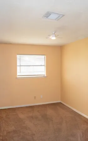 $1,400 | 4826 Redfish Reef Drive, Bacliff, TX 77518