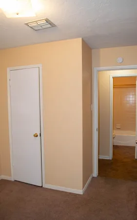 $1,400 | 4826 Redfish Reef Drive, Bacliff, TX 77518