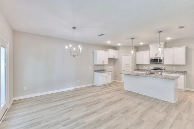 $364,900 | 140 North Fork Branch Road, Normandy, TN 37360