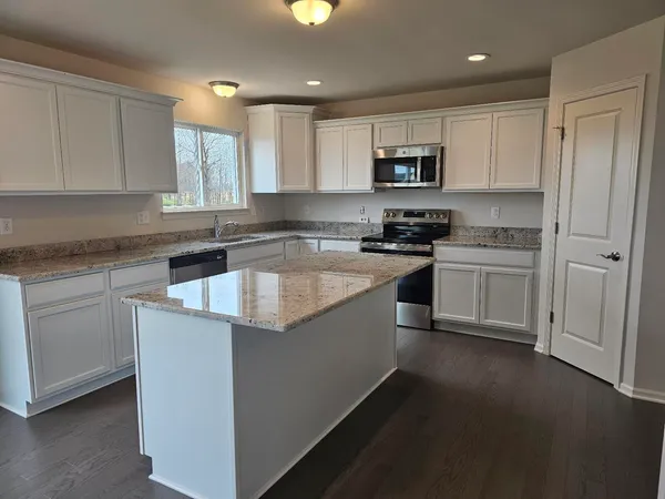 $594,657 | 10637 Valley View Drive, Saline, MI 48176