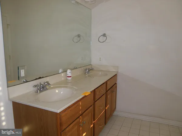 $315,000 | 10578 Country Grove Circle, Delmar, DE 19940