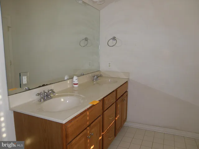 $339,900 | 10578 Country Grove Circle, Delmar, DE 19940