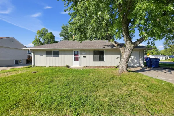 $184,900 | 1218 Janbrook Boulevard, Carter Lake, IA 51510