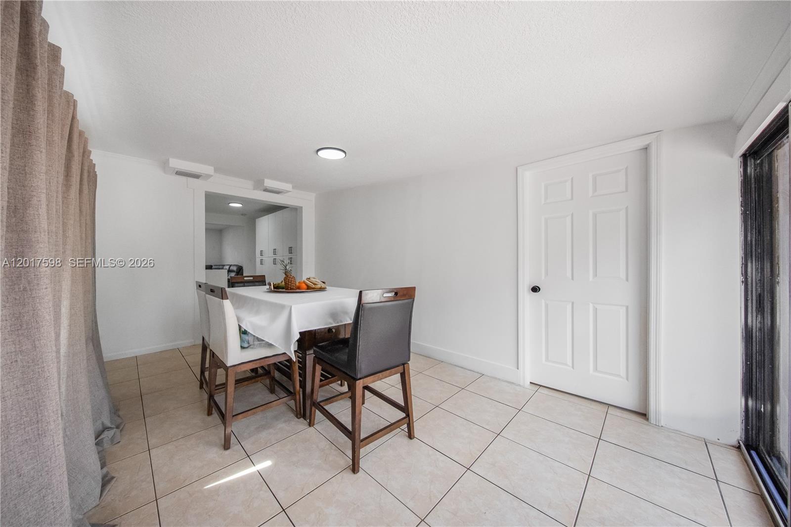 661 East 7th Street Hialeah, FL 33010 - Photo 15 of 52