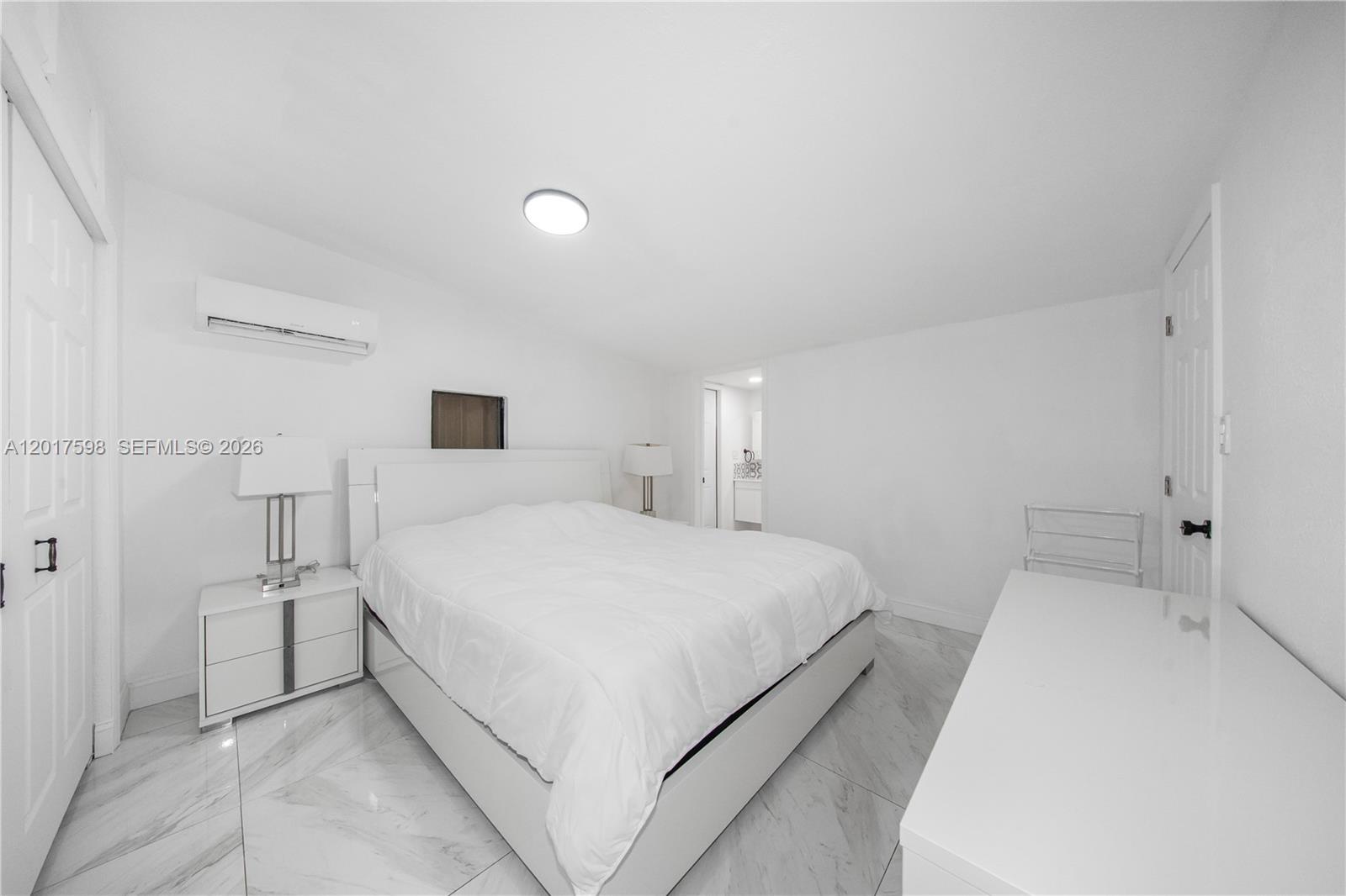 661 East 7th Street Hialeah, FL 33010 - Photo 17 of 52