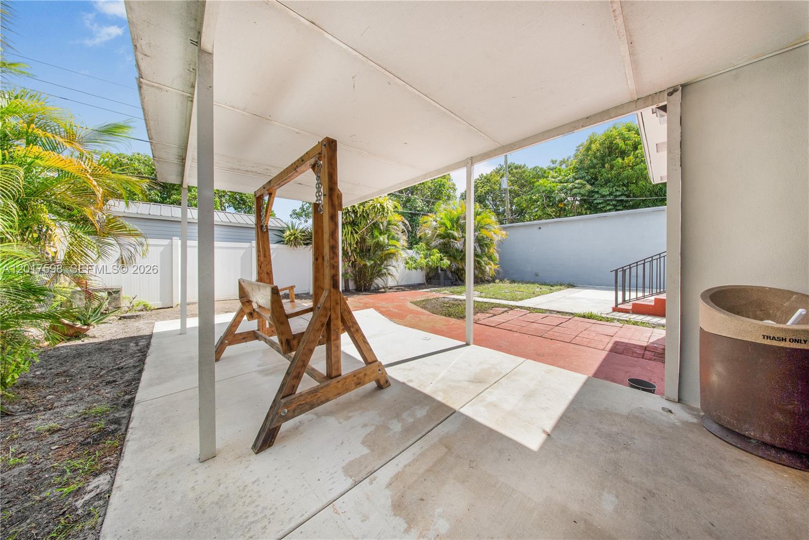 661 East 7th Street Hialeah, FL 33010 - Photo 23 of 52