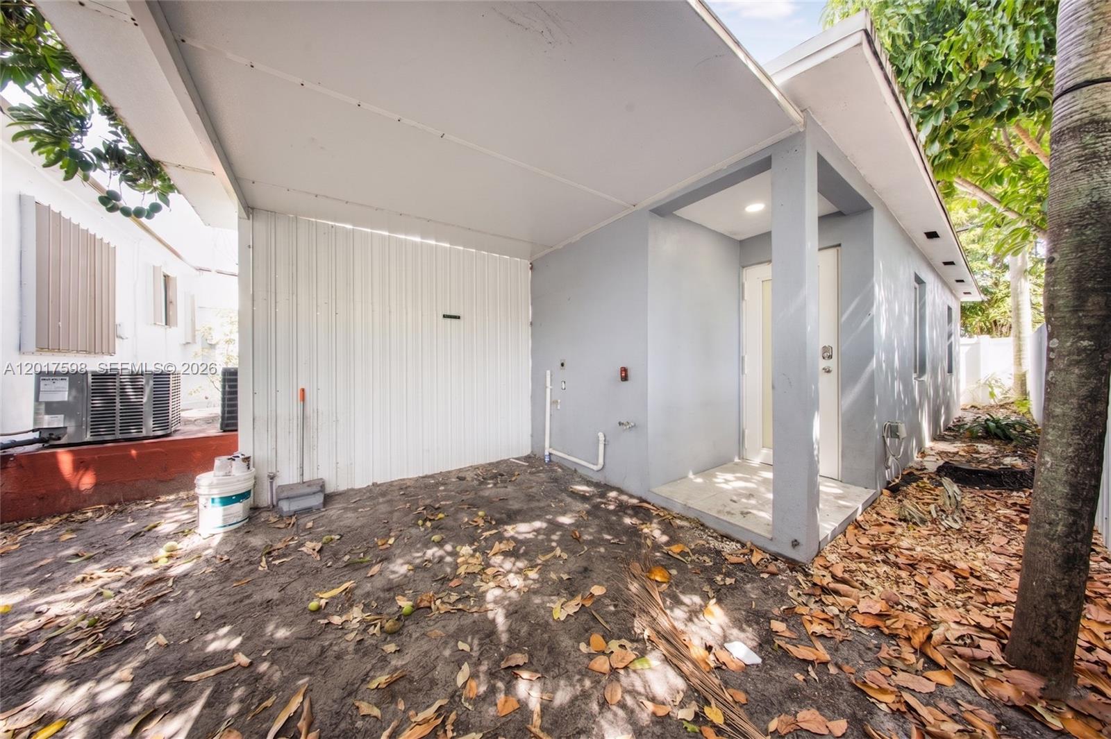 661 East 7th Street Hialeah, FL 33010 - Photo 25 of 52