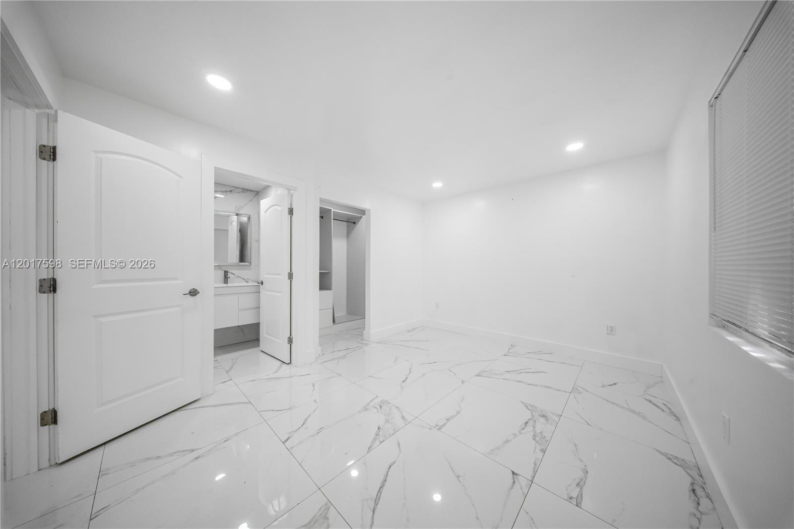 661 East 7th Street Hialeah, FL 33010 - Photo 30 of 52